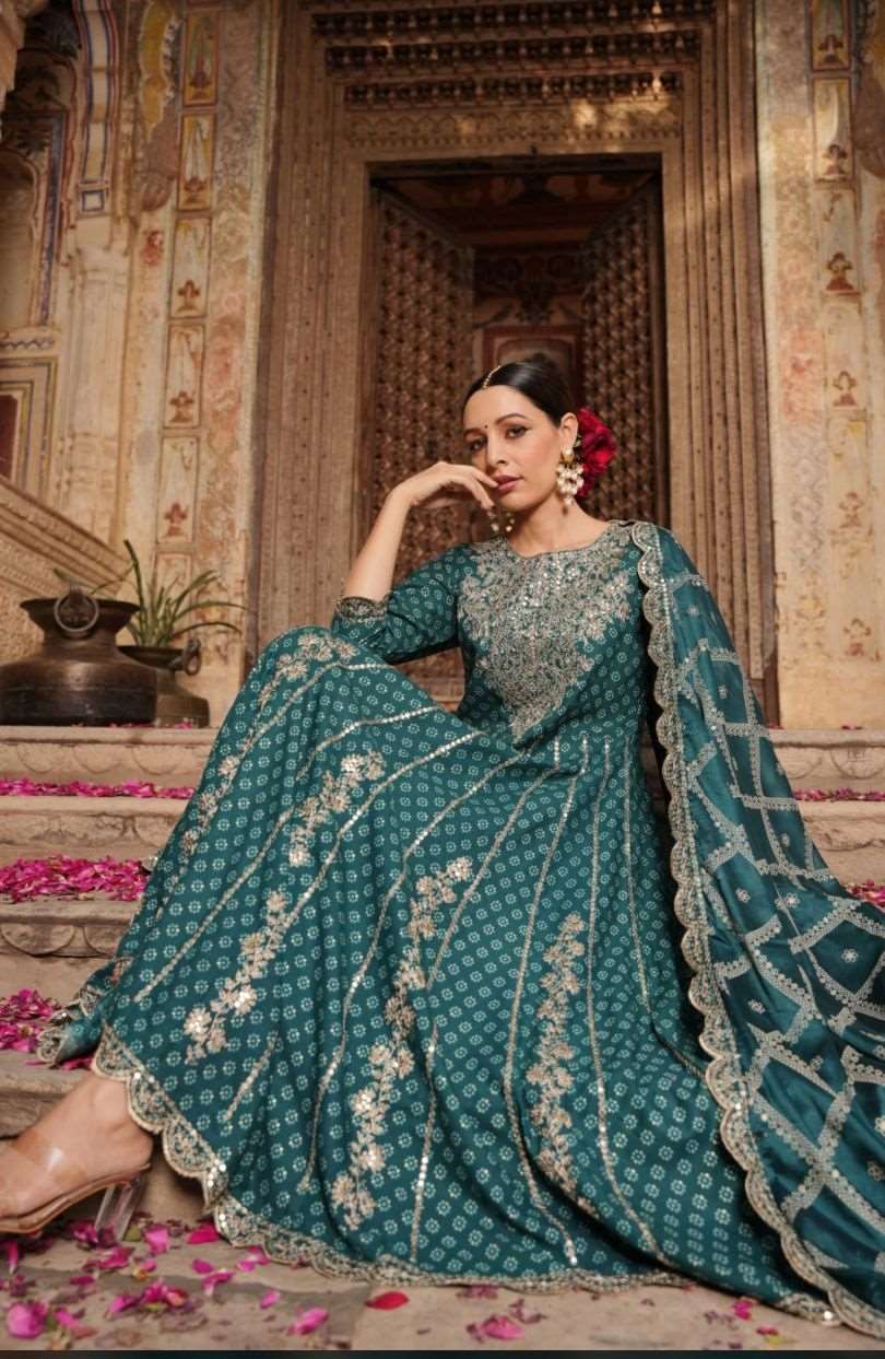 Indian Dress  beautiful embroidered - Livi Collection 