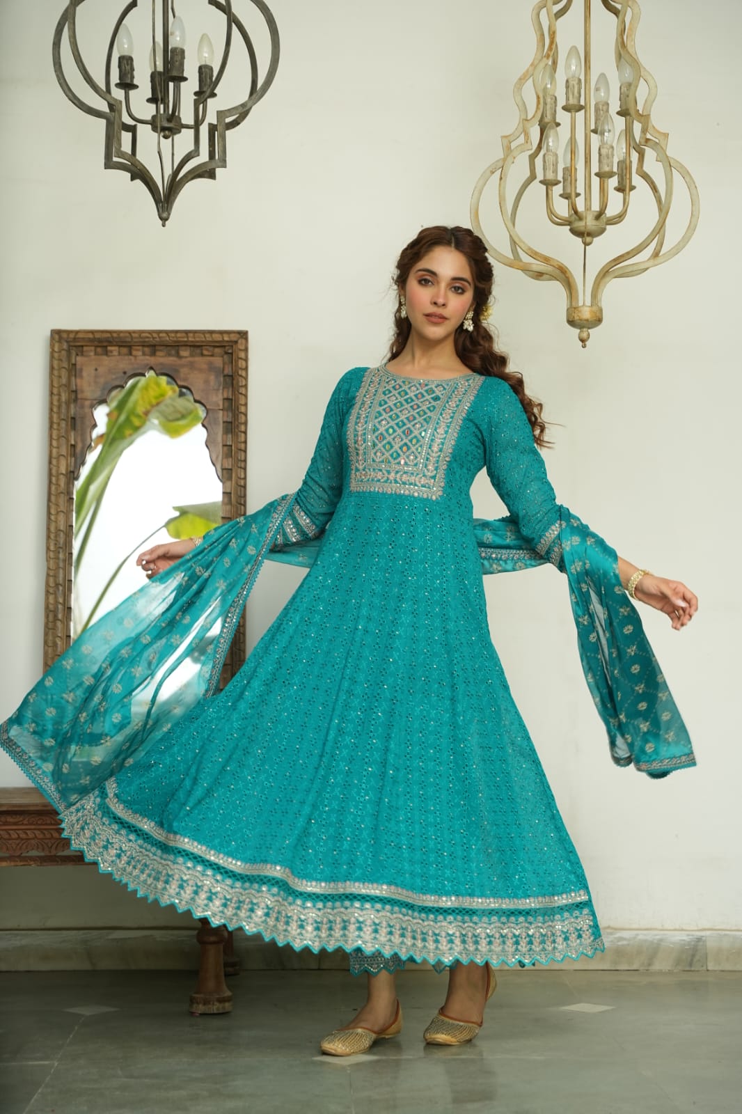 Anarkali Glass 2583