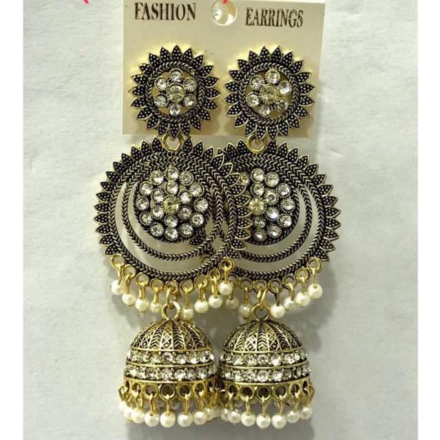 Anting wanita cantik asli india