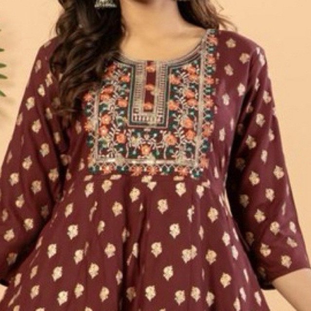 Aaradhya Ethnic Maxi Dress Wanita – Premium Rayon Motif India Elegan Lengan 3/4 - Gambar 2