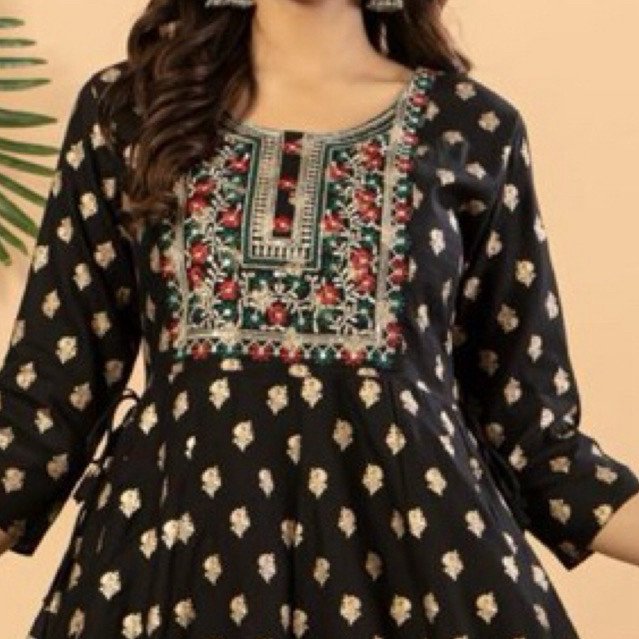 Midnight Noor Ethnic Maxi Dress Wanita Premium Rayon | Dress India Hitam Elegan | Gamis Motif Etnik | Dress Panjang Lengan 3/4 - Gambar 3