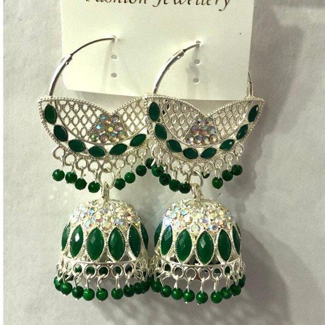 Anting wanita asli india